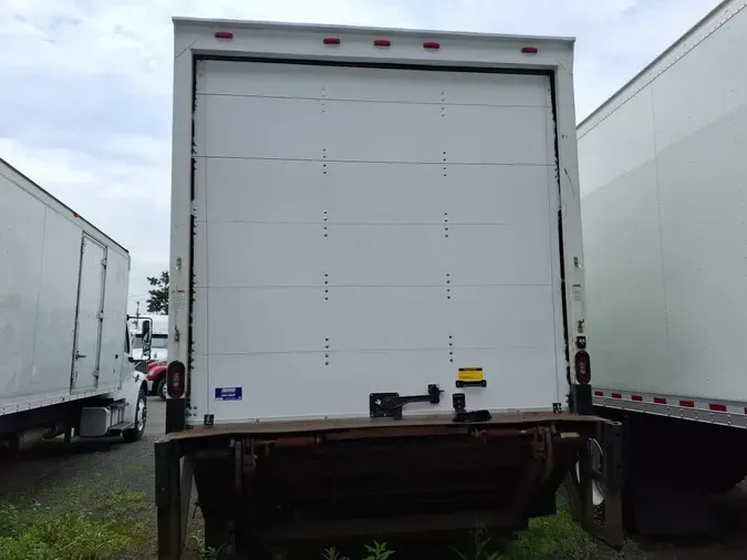 2018 FREIGHTLINER M2 106
