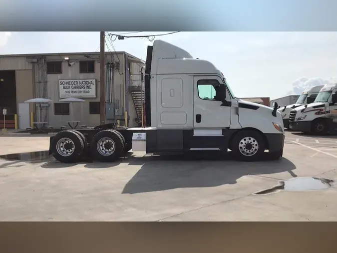 2020 Freightliner Cascadia