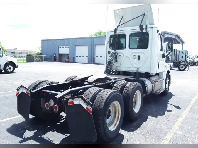 2019 FREIGHTLINER/MERCEDES CASCADIA 125