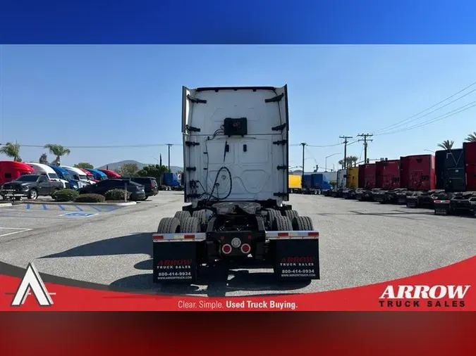 2021 FREIGHTLINER CA126