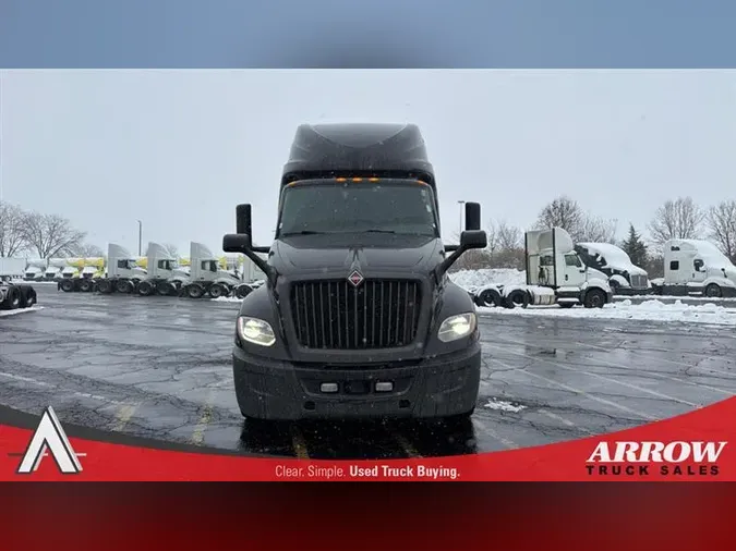 2022 INTERNATIONAL LT