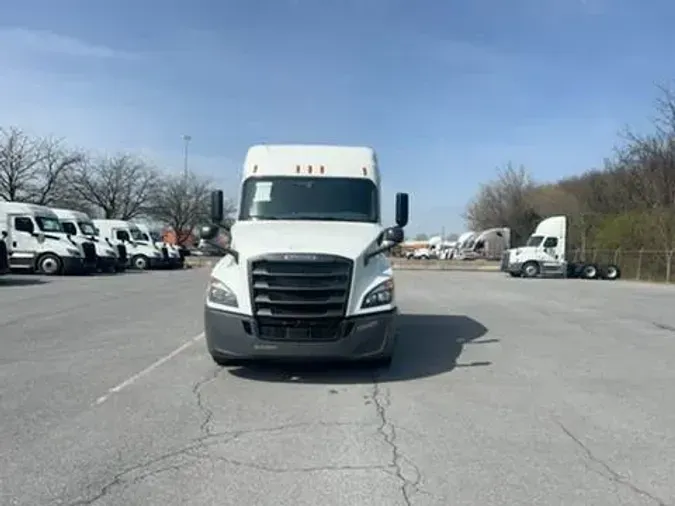 2020 Freightliner Cascadia