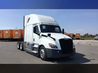 2022 Freightliner Cascadia 126
