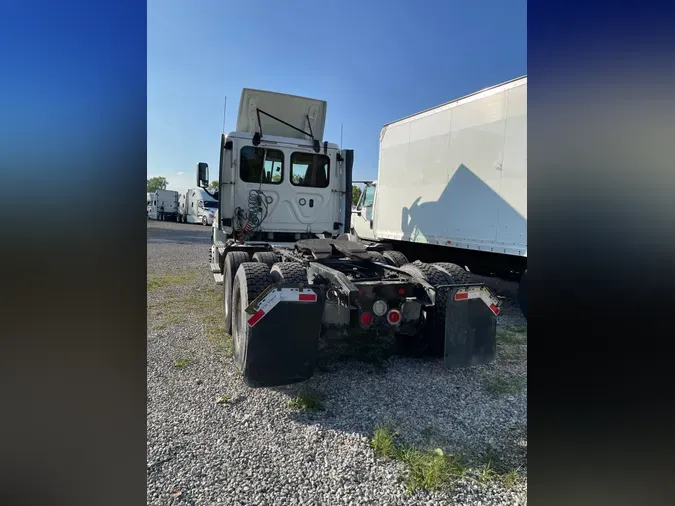 2018 FREIGHTLINER/MERCEDES CASCADIA 113