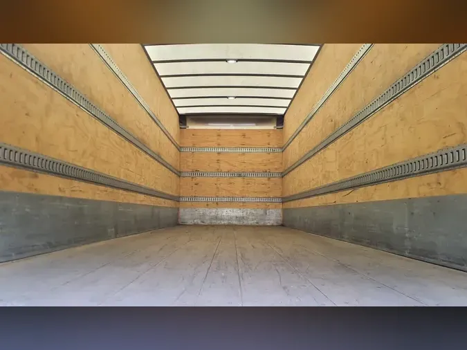 2022 FREIGHTLINER/MERCEDES M2 10671a238a125427531f581ffba3e32936b