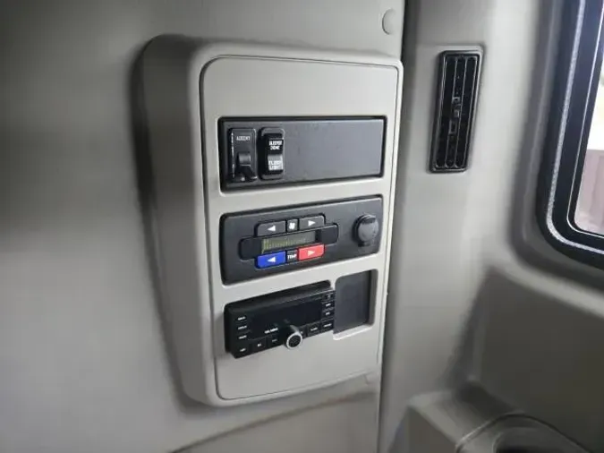 2022 International LT625