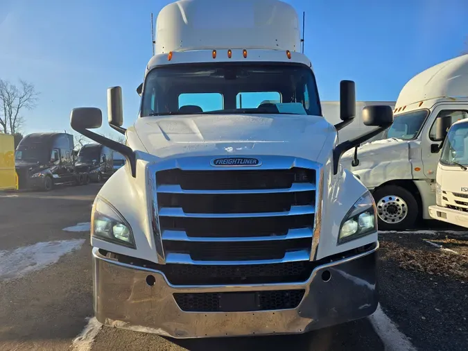 2019 FREIGHTLINER/MERCEDES NEW CASCADIA 116