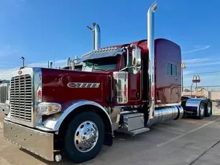 2022 Peterbilt 389