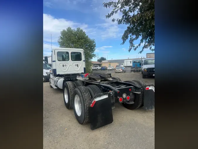 2018 FREIGHTLINER/MERCEDES CASCADIA 125