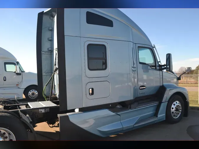 2022 KENWORTH T680