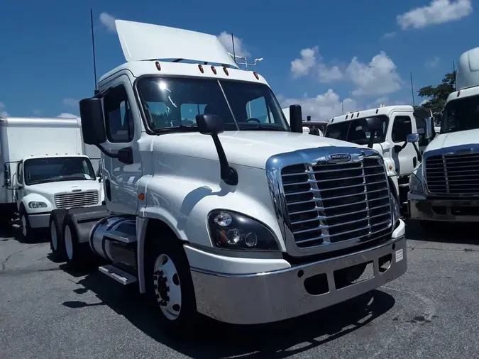 2018 FREIGHTLINER CASCADIA 125