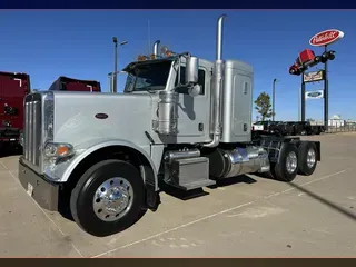 2020 Peterbilt 389