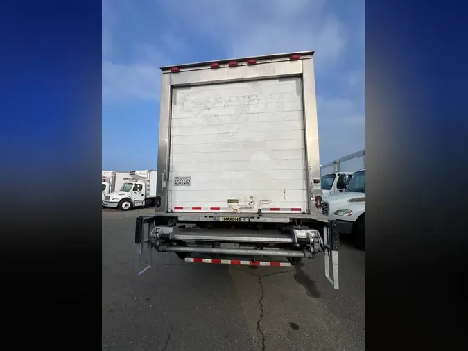 2018 FREIGHTLINER/MERCEDES M2 106