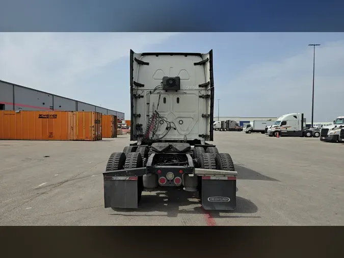 2022 Freightliner Cascadia
