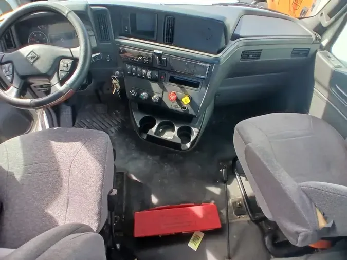 2019 NAVISTAR INTERNATIONAL RH613 DAYCAB S/A