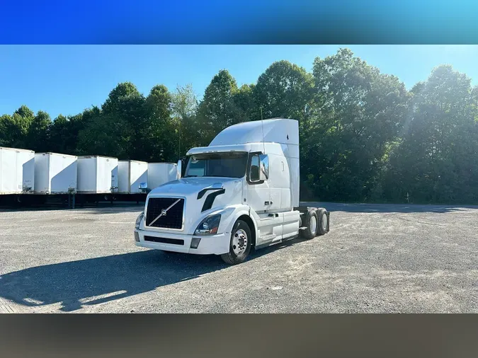 2016 Volvo VNL 740