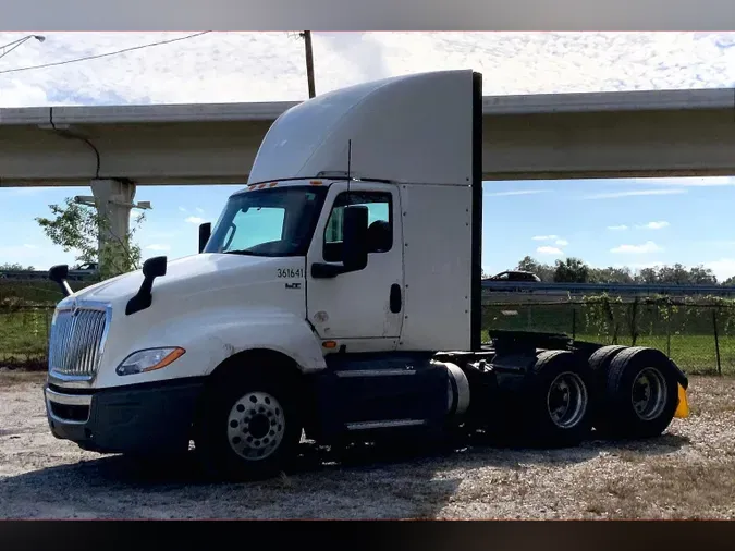 2021 INT LT625 6x4