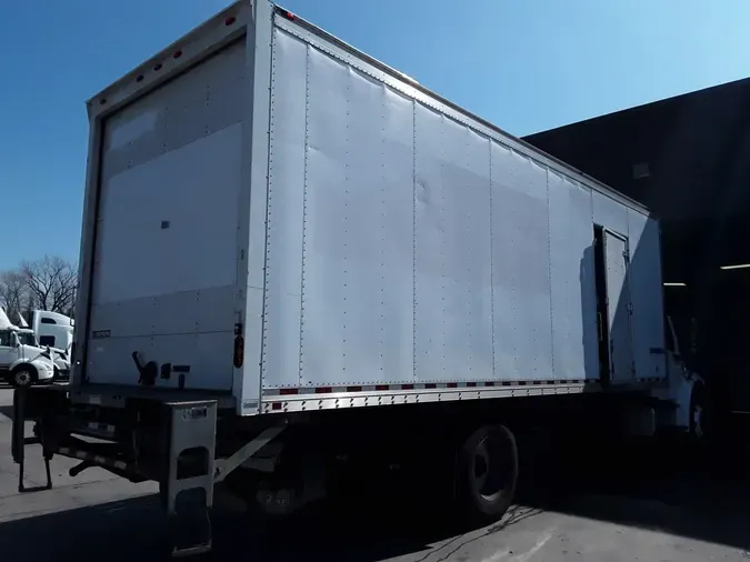 2018 FREIGHTLINER/MERCEDES M2 106