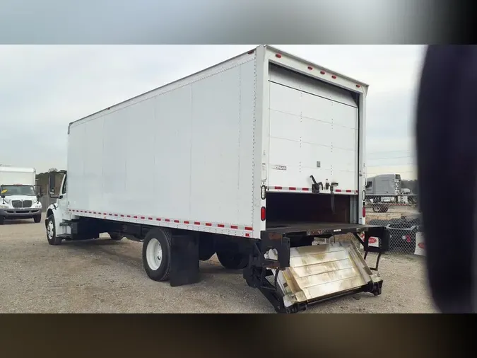 2016 FREIGHTLINER/MERCEDES M2 106