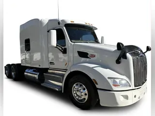 2022 Peterbilt 579