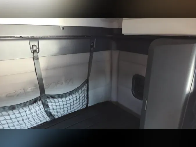 2020 Freightliner Cascadia 126