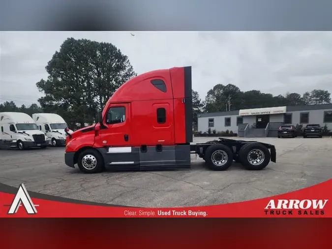 2022 FREIGHTLINER CA126