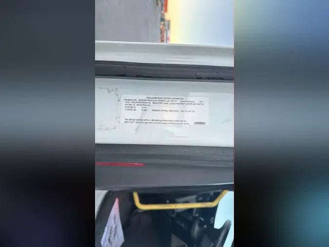 2022 Freightliner Cascadia 126