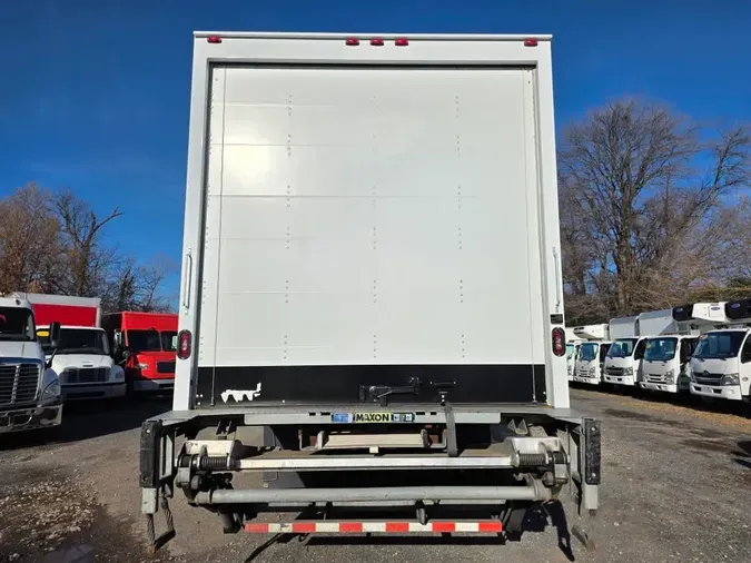 2018 FREIGHTLINER/MERCEDES M2 106