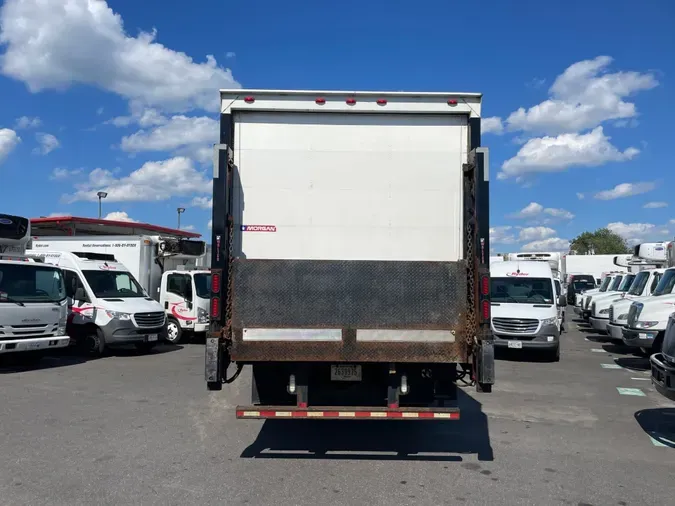 2017 FREIGHTLINER/MERCEDES M2 106