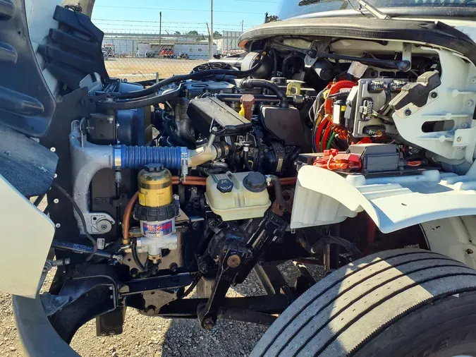 2019 FREIGHTLINER/MERCEDES M2 106