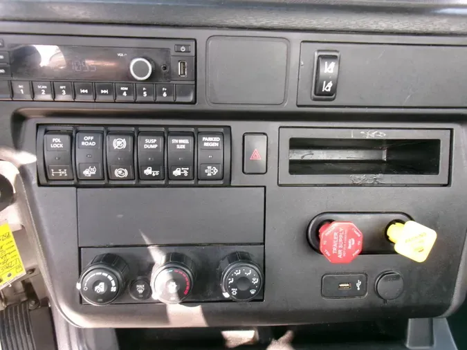 2023 International LT62571db34ec37ab318b6d09200ec4ded2c8
