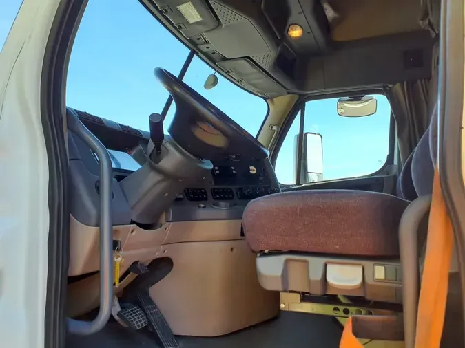 2020 FREIGHTLINER/MERCEDES CASCADIA 125