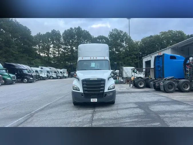 2020 Freightliner Cascadia 126