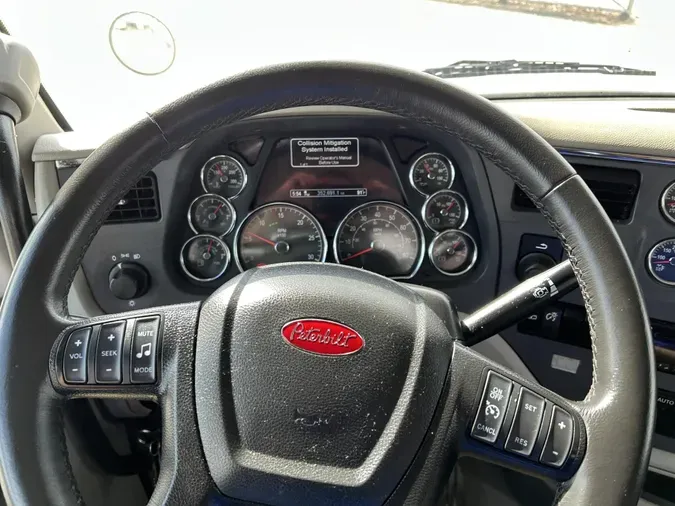 2020 Peterbilt 567