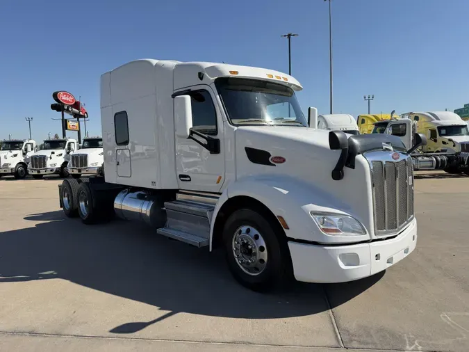 2022 Peterbilt 579