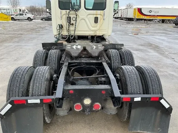 2017 Freightliner X12564ST