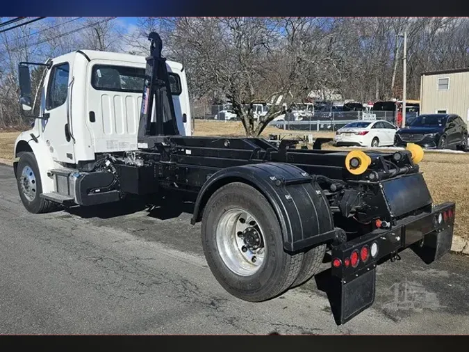 2025 FREIGHTLINER BUSINESS CLASS M2 106 PLUS