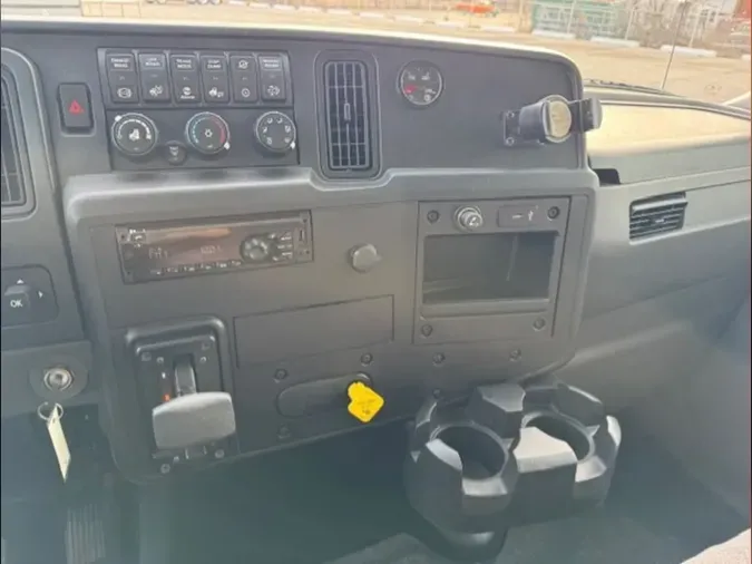 2020 NAVISTAR INTERNATIONAL MV607 (4X2)