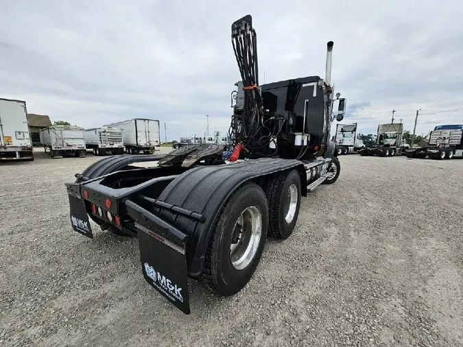 2011 WESTERN STAR 4900