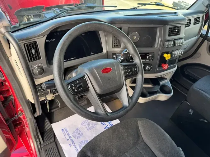 2022 Peterbilt 579