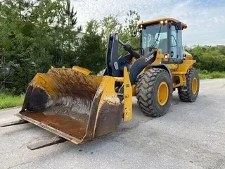 2019 John Deere 544L