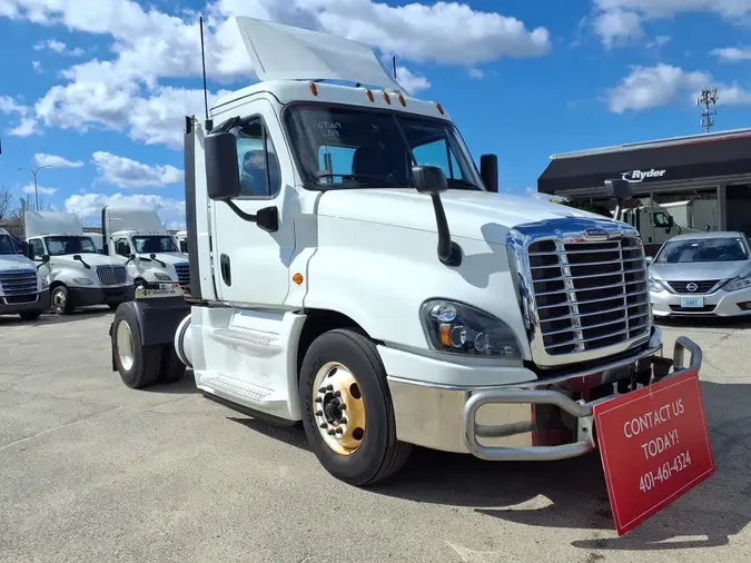 2019 FREIGHTLINER/MERCEDES CASCADIA 12571f881fa82bee7fe21b63da48aee3895