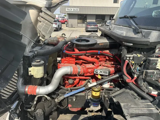 2019 International LT625
