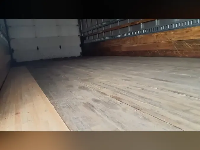 2020 FREIGHTLINER/MERCEDES M2 106