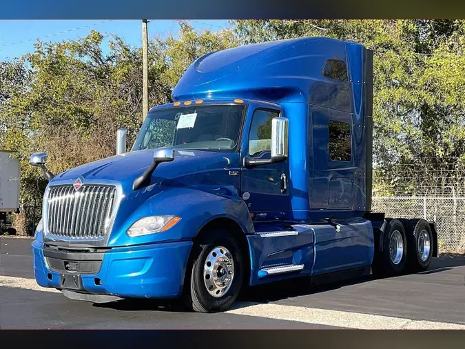 2022 INT LT625 6x4