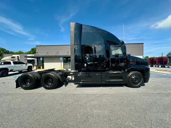 2021 Mack ANTHEM 64T