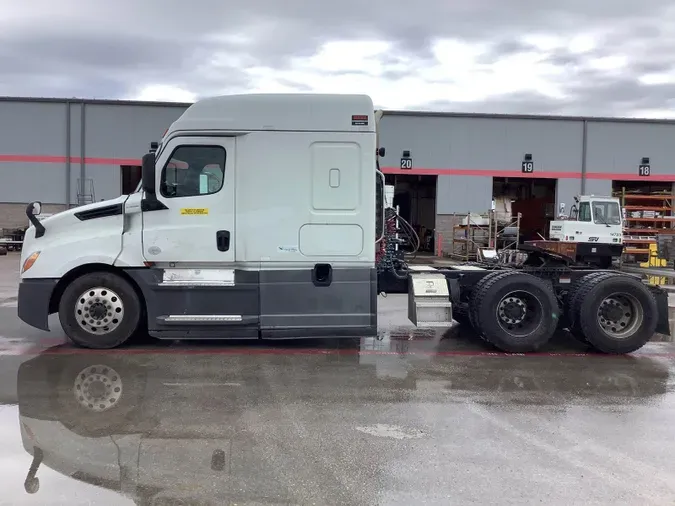 2020 Freightliner Cascadia