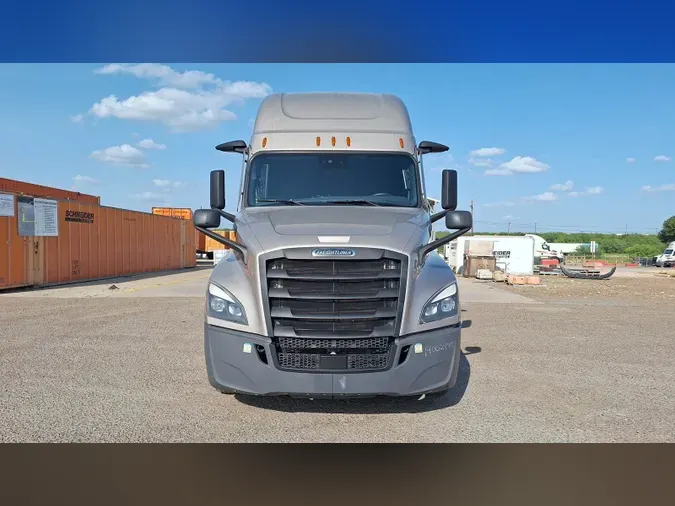 2023 Freightliner Cascadia 126