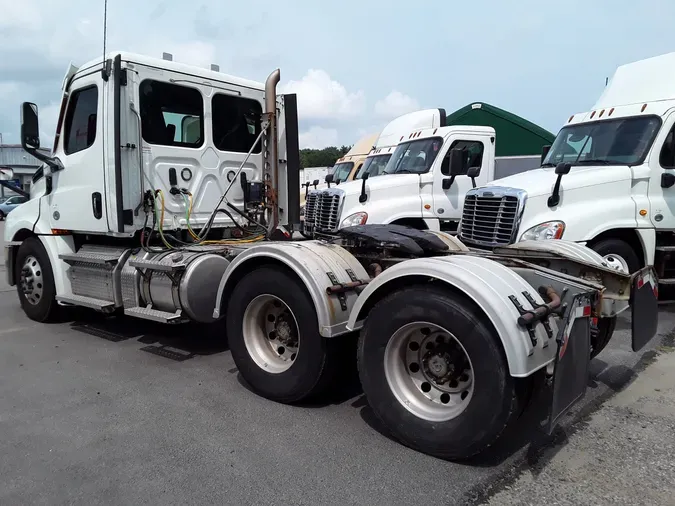 2021 FREIGHTLINER/MERCEDES NEW CASCADIA PX12664