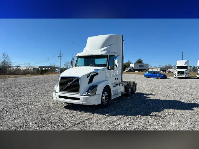 2018 Volvo VNL300